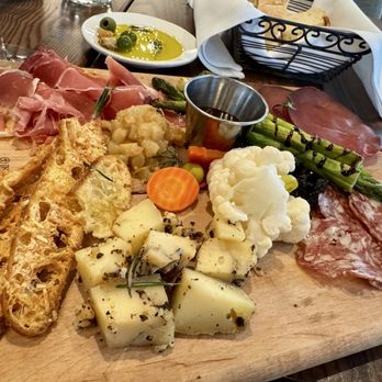 Tuscan Kitchen Salem - Charcuterie - Italian Near Me - Salem, New Hampshire Tuscan Kitchen Salem - Charcuterie - Italian Near Me - Salem, New Hampshire