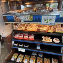 Aloha Island Mart - Convenience food