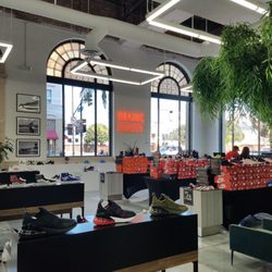 Shoe Palace