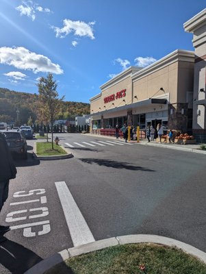 Trader Joe's by null