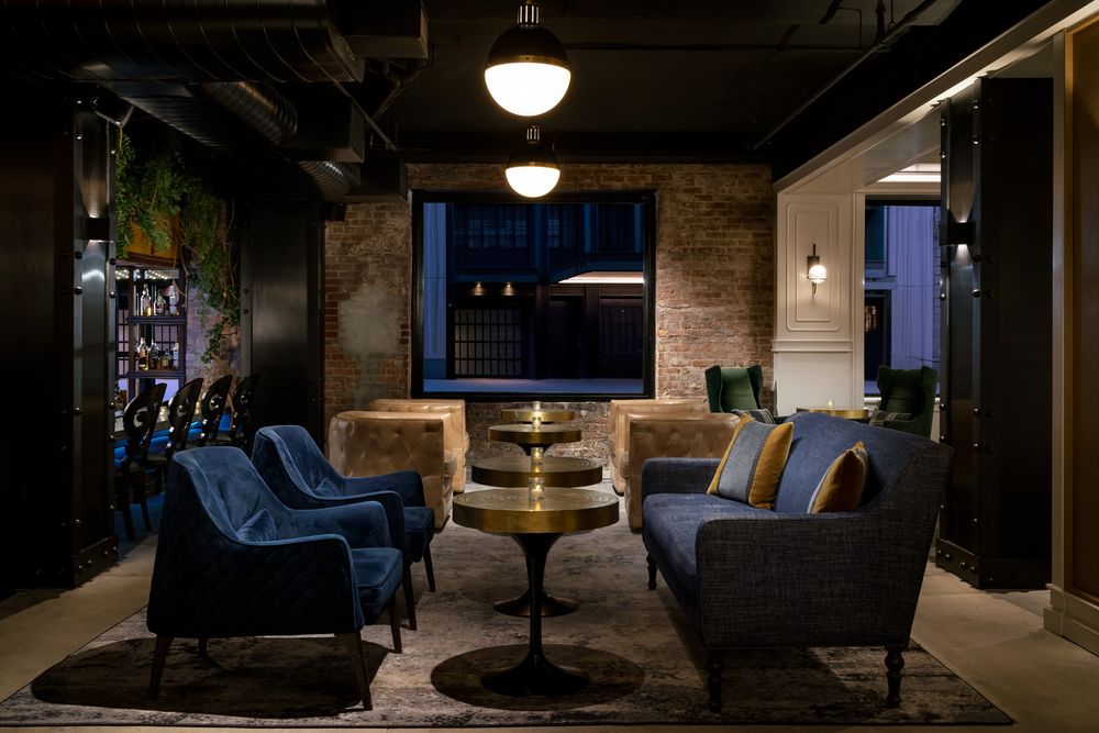 ARTHOUSE BAR Updated July 2025 45 Photos & 41 Reviews 2178 Bdwy W