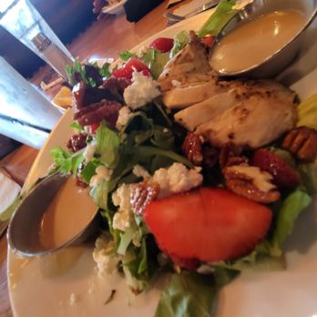 BJ's Restaurant & Brewhouse - Breweries Near Me - Jacksonville, Florida