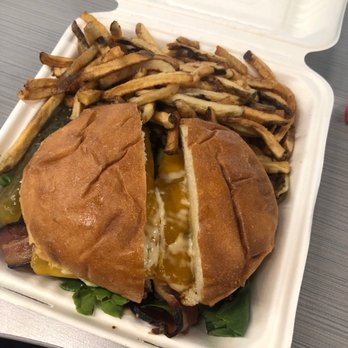 Pigfish Cafe - California chicken club - Sandwiches Near Me - Burien, Washington Pigfish Cafe - California chicken club - Sandwiches Near Me - Burien, Washington