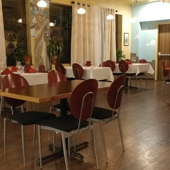 Ristorante Bella Roma - Bella Roma dining room in Helena MT - Italian Near Me - Helena, Montana Ristorante Bella Roma - Bella Roma dining room in Helena MT - Italian Near Me - Helena, Montana