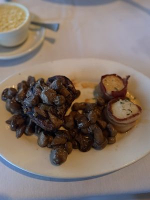 Mo’s...A Place for Steaks by null