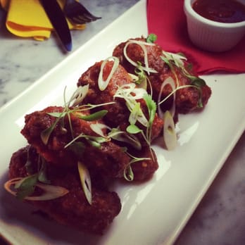 The Biltmore Bar & Grill - Chicken wings - Lounges Near Me - York, YOR