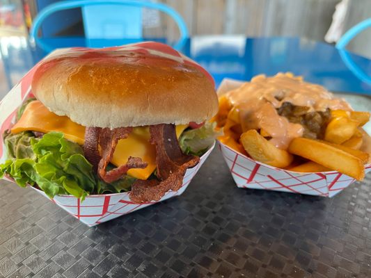 West Coast Burgers & Dogs by null