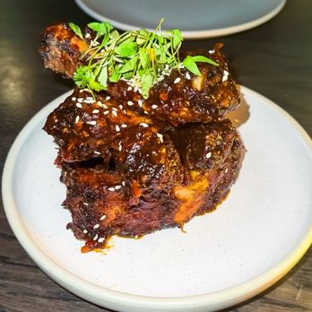 Earls Kitchen + Bar - New American Near Me - Miami, Florida Earls Kitchen + Bar - New American Near Me - Miami, Florida