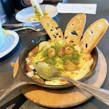 Malbec Argentinean Cuisine - Provoleta con Tomates Asados - Argentine Near Me - Pasadena, California Malbec Argentinean Cuisine - Provoleta con Tomates Asados - Argentine Near Me - Pasadena, California