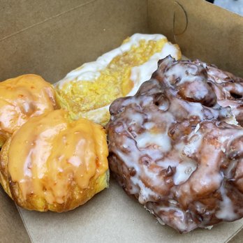 Schmidt's Pastry Cottage - Orange Butterflake Roll (1), Apple Fritter, apple Danish pastry - Bakeries Near Me - South Jordan, Utah Schmidt's Pastry Cottage - Orange Butterflake Roll (1), Apple Fritter, apple Danish pastry - Bakeries Near Me - South Jordan, Utah
