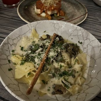 Caper's - Pappardelle Alfredo. IG: Jenuine_reviews - Italian Near Me - Puerto Vallarta, JAL