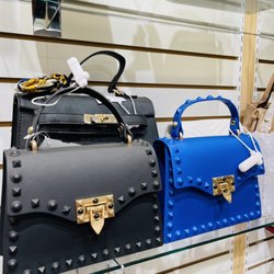 Surprise - Mini PVC bags - cutest gift finds