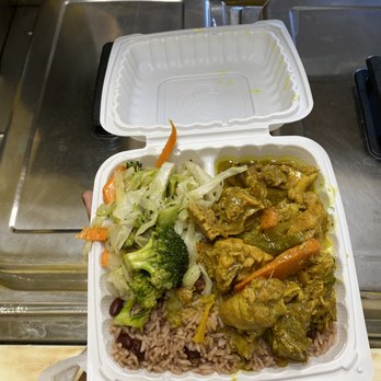 Caribbean Finger’lickin - Curried Chicken, Steamed cabbage and Rice and Beans - Caribbean Near Me - Baltimore, Maryland