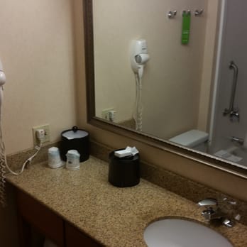 Hampton Inn Phoenix/Anthem - Standard hampton bathroom. - Hotels Near Me - Anthem, Arizona Hampton Inn Phoenix/Anthem - Standard hampton bathroom. - Hotels Near Me - Anthem, Arizona