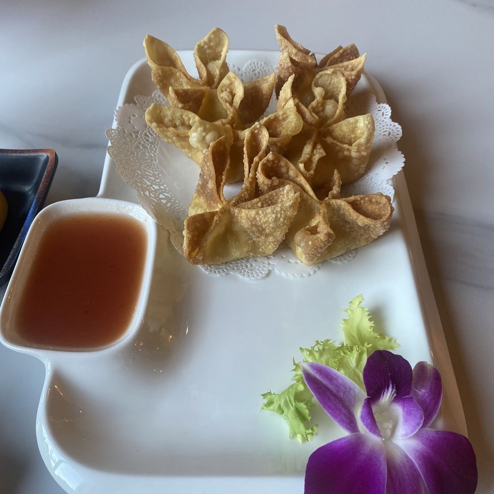 Kumo - Crab rangoons - Sushi Bars Near Me - Schererville, Indiana
