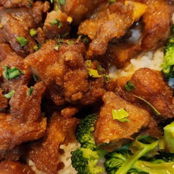 Dumpling & Tea House - Lemon chicken. Dry, almost no sauce, otherwise okay. - Taiwanese Near Me - Sacramento, California