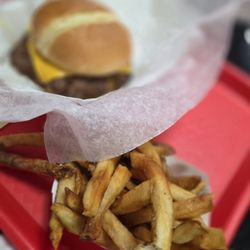 Tom & Jerry's - Smash burger