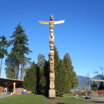 Stanley Park - Totem Pole - Parks Near Me - Vancouver, British Columbia