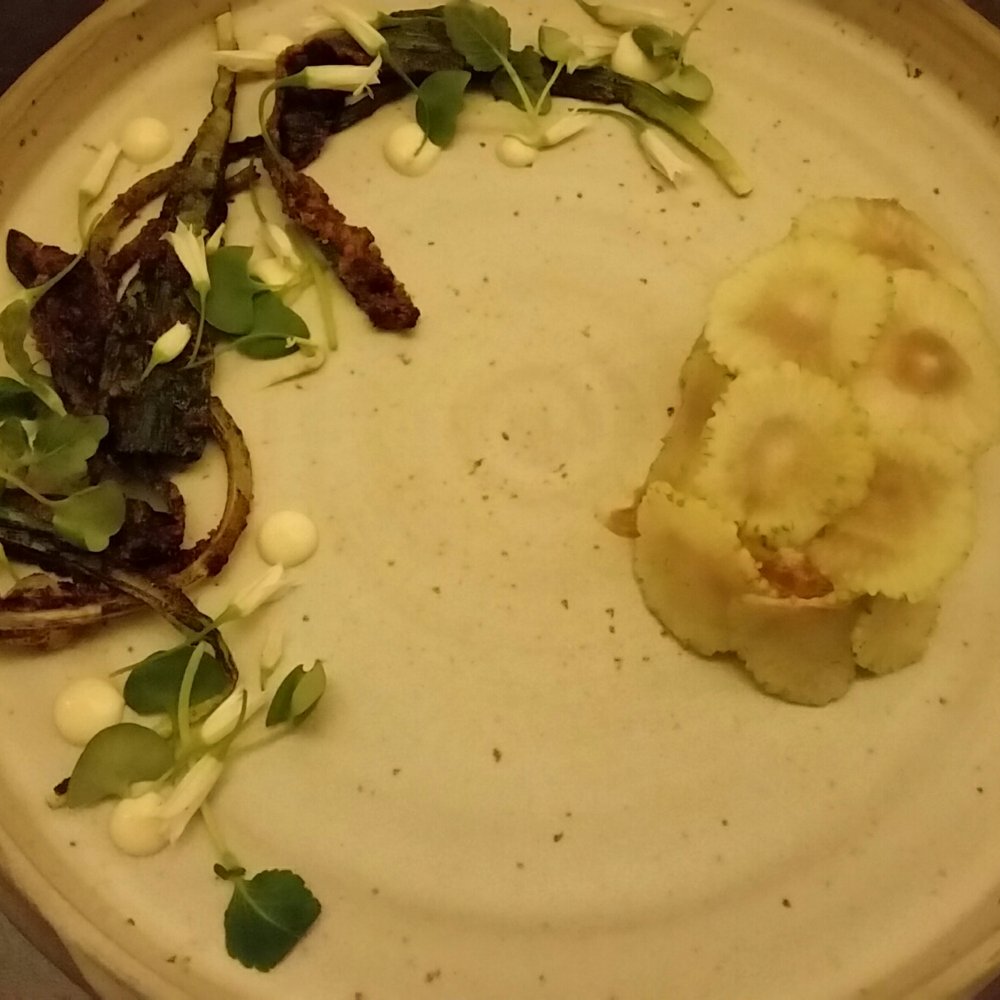 Le Mousso - Crab with green strawberries soooo good - Canadian (New) Near Me - Montreal, Quebec
