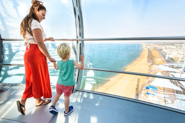 Brighton i360 by null