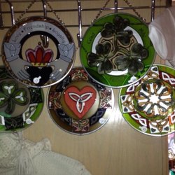 Irish Eyes Pushcart - Beautiful stained glass