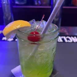 Pete's 881 Club - Midori sour - asked them to make one