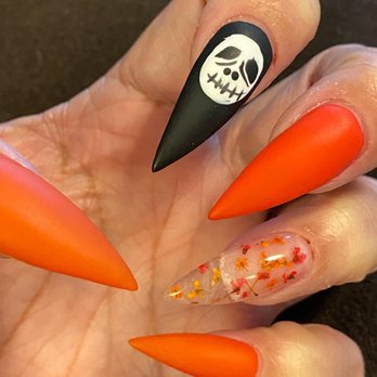 Red Persimmon Nail Spa - Nail Salons Near Me - Santa Clarita, California