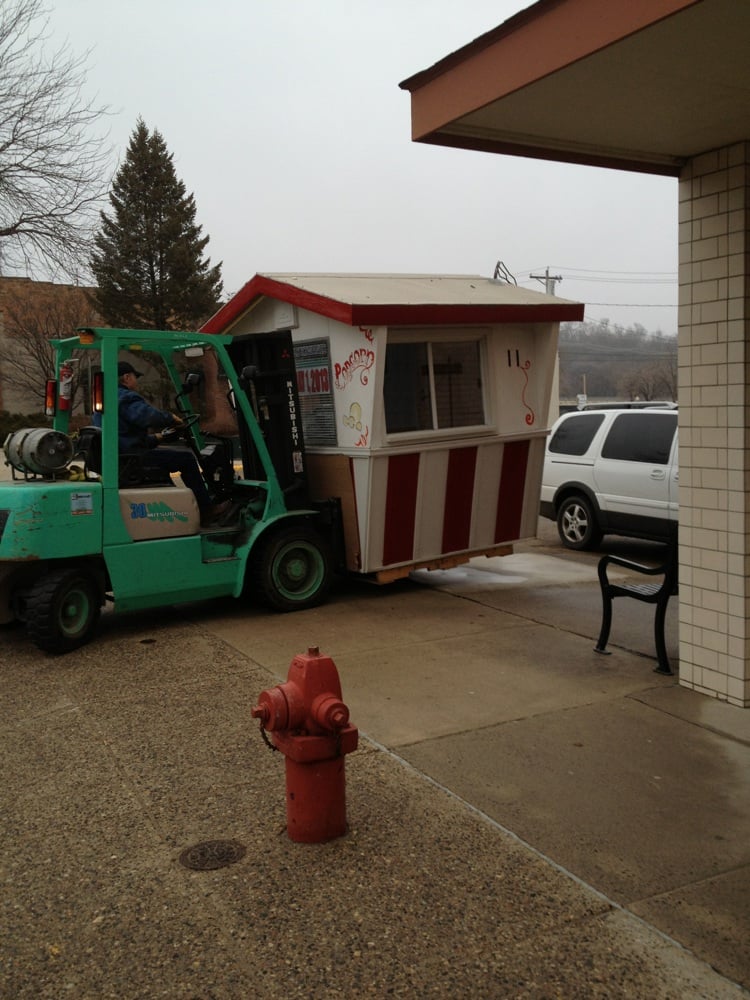 Granite Falls Kiwanis Popcorn Stand Logo