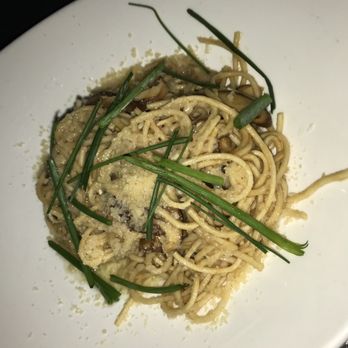 Yard House - New American Near Me - Orlando, Florida