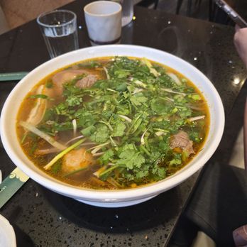 Lá Sen Vietnamese Cuisine - Vietnamese Near Me - Toronto, Ontario Lá Sen Vietnamese Cuisine - Vietnamese Near Me - Toronto, Ontario