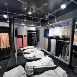 Abercrombie & Fitch - Abercrombie