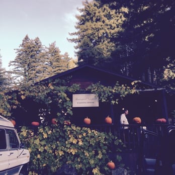 Beauregard Vineyards - Wineries Near Me - Bonny Doon, California