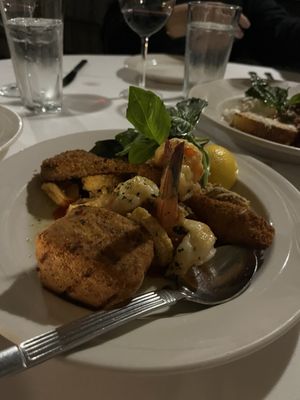 Raimondo's by null