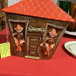 Barrett Street Auction Center and Antique Mall - Cool and creepy cookie jar