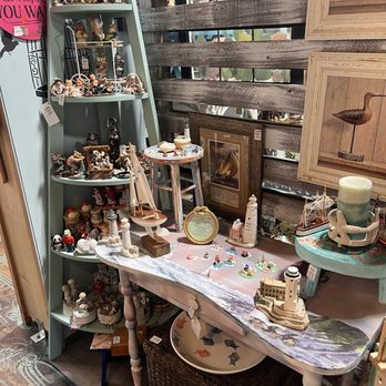 Bliss Market - Used, Vintage & Consignment Near Me - Roseville, California Bliss Market - Used, Vintage & Consignment Near Me - Roseville, California