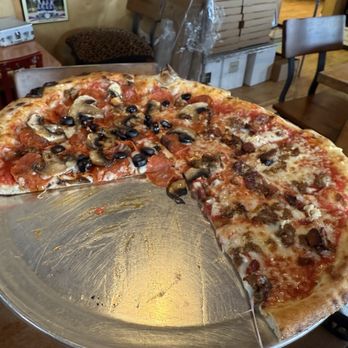 Point Arena Pizza - Half combination half sausage and garlic pizza - Pizza Near Me - Point Arena, California Point Arena Pizza - Half combination half sausage and garlic pizza - Pizza Near Me - Point Arena, California