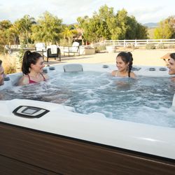 Le Dipping Parlor Spas