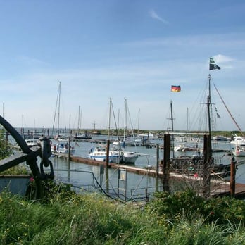 Restaurant zum Yachthafen - Blick auf den Borkumer Yachthafen - German Near Me - Borkum, NI Restaurant zum Yachthafen - Blick auf den Borkumer Yachthafen - German Near Me - Borkum, NI