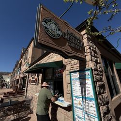 Colorado Custard Company - Curb appeal