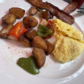 Stax Cafe - Starving student - Breakfast & Brunch Near Me - Chicago, Illinois