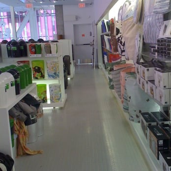 Umbra Store - Home Decor Near Me - Toronto, Ontario