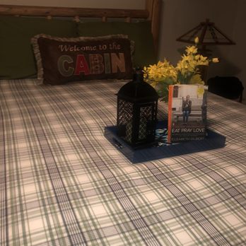 THAT Cabin - Beautiful beds - Hotels Near Me - Duck Creek Village, Utah THAT Cabin - Beautiful beds - Hotels Near Me - Duck Creek Village, Utah