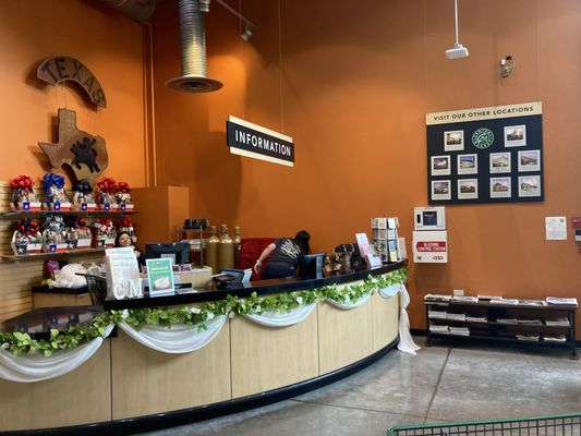 Central Market by null