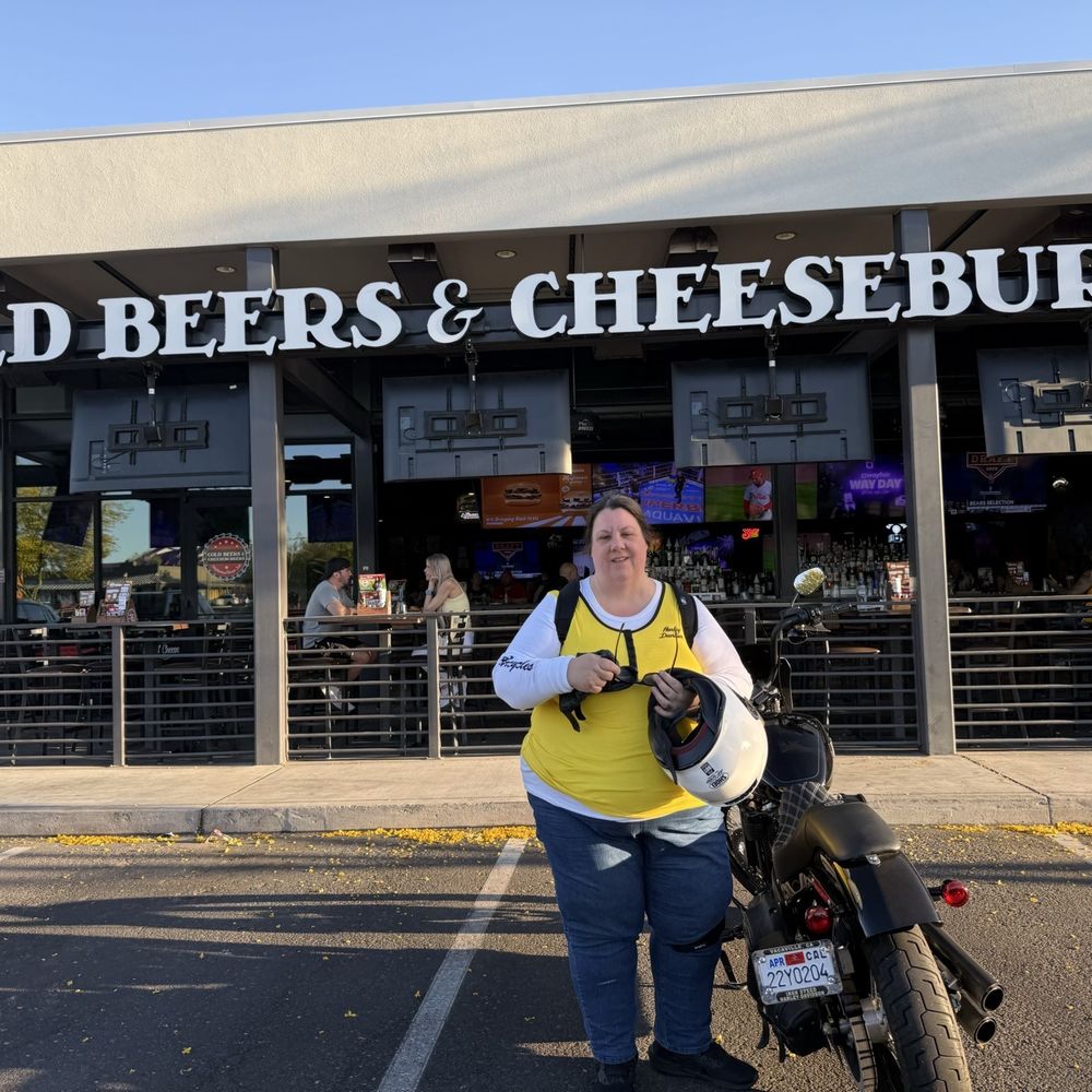 Cold Beers & Cheeseburgers - Us - American Near Me - Phoenix, Arizona Cold Beers & Cheeseburgers - Us - American Near Me - Phoenix, Arizona