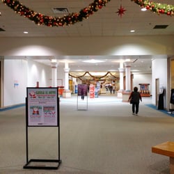 Fort Steuben Mall - Inside