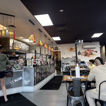 Lucino's Pizza - Pizza Near Me - Las Vegas, Nevada