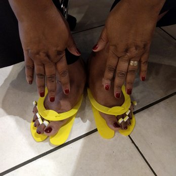 Pearl's Nails - My daughter took me here for a relaxing mommy daughter time. And I really enjoyed it! I got a no chip and a hydrating Pedi! It was amazing! - Massage Near Me - Chicago, Illinois Pearl's Nails - My daughter took me here for a relaxing mommy daughter time. And I really enjoyed it! I got a no chip and a hydrating Pedi! It was amazing! - Massage Near Me - Chicago, Illinois