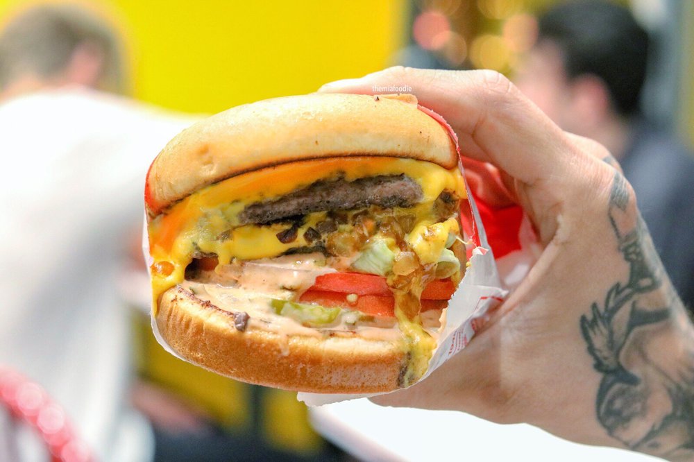 InNOut Burger, San Francisco Roadtrippers