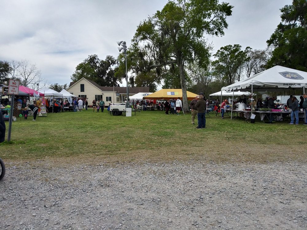 LOS ISLEÑOS FIESTA 22 Photos 1357 Bayou Rd, Saint Bernard