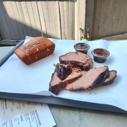 Stuey's Smokehouse BBQ - Tray of yum yums!